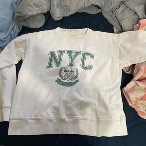 Aeropostale white NYC sweatshirt